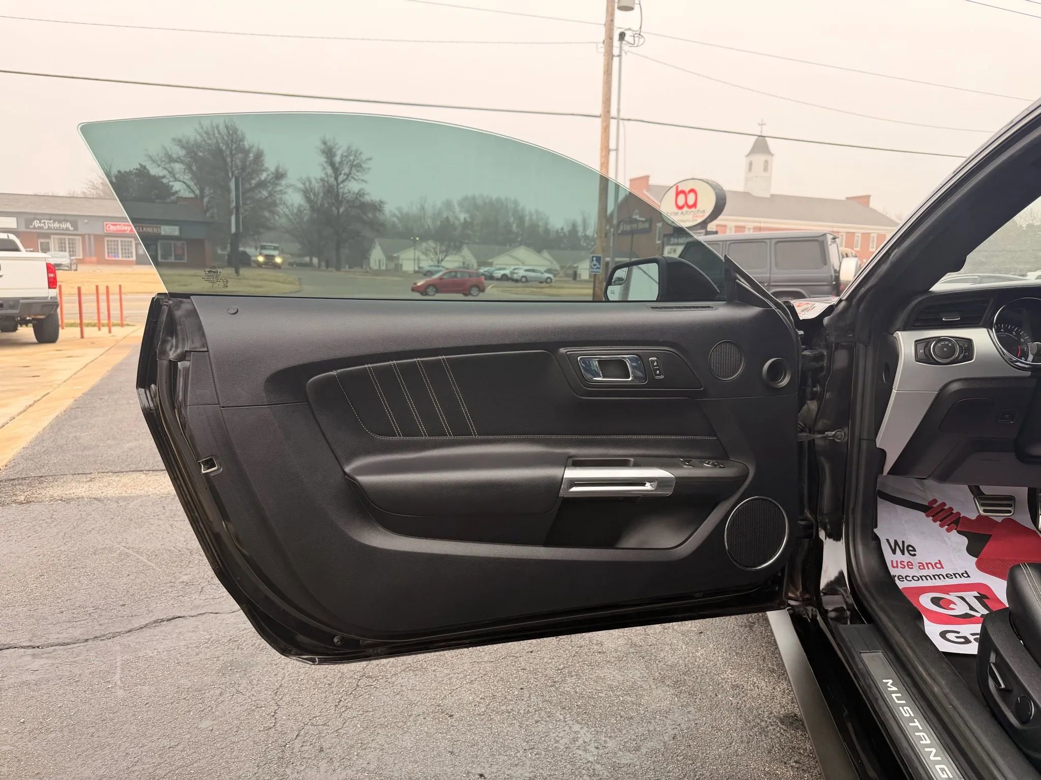 Used 2015 Ford Mustang GT Premium image 9
