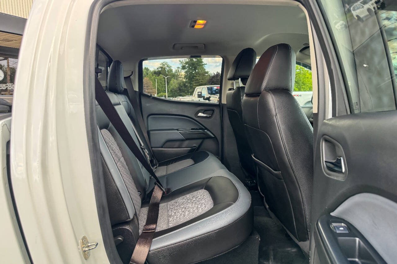 Used 2022 Chevrolet Colorado Z71 AWD/4WD image 15