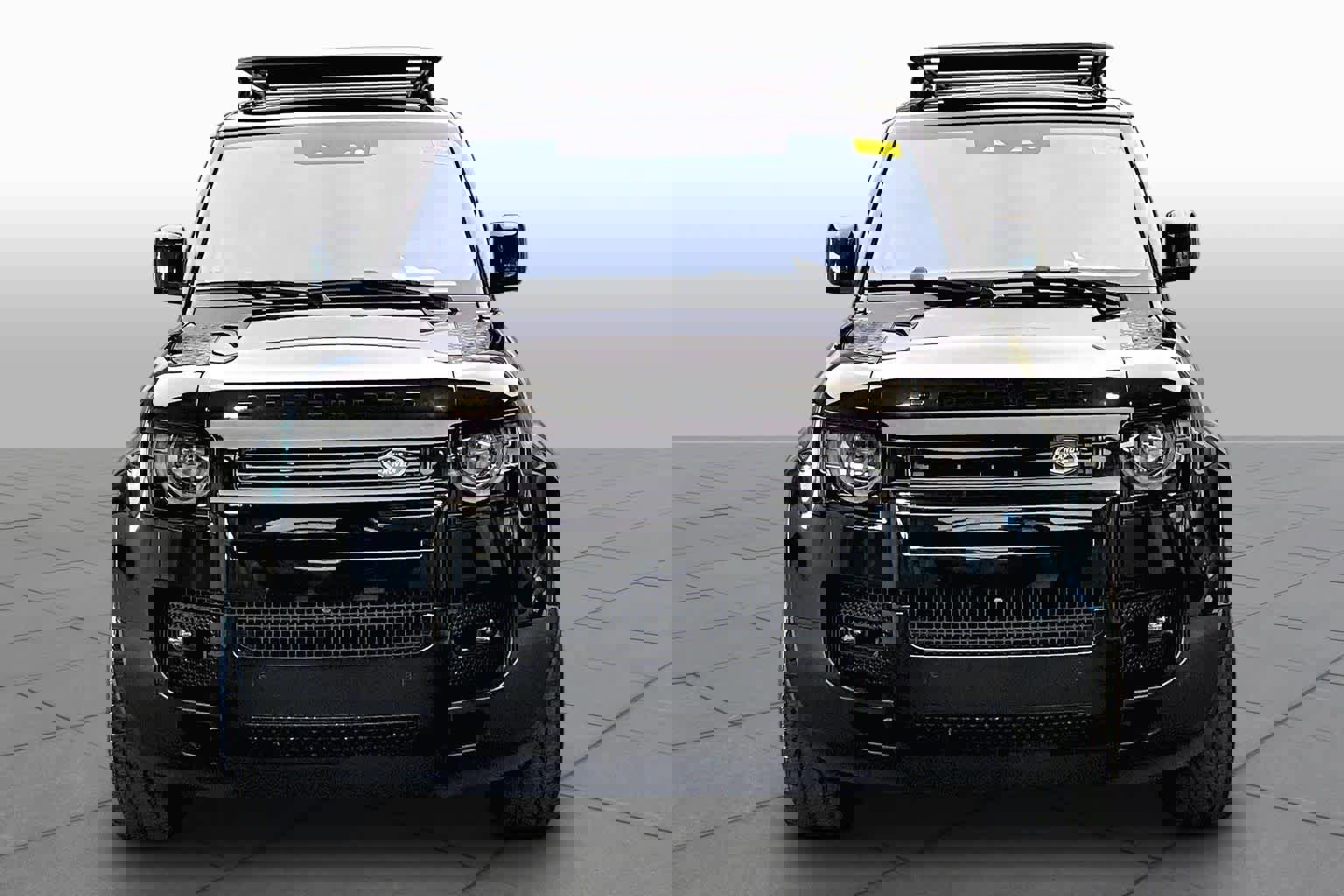 Used 2022 Land Rover Defender 110 S AWD/4WD image 4