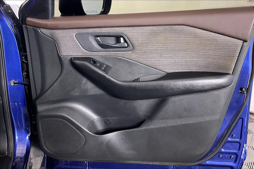 Used 2023 Nissan Rogue S FWD image 21
