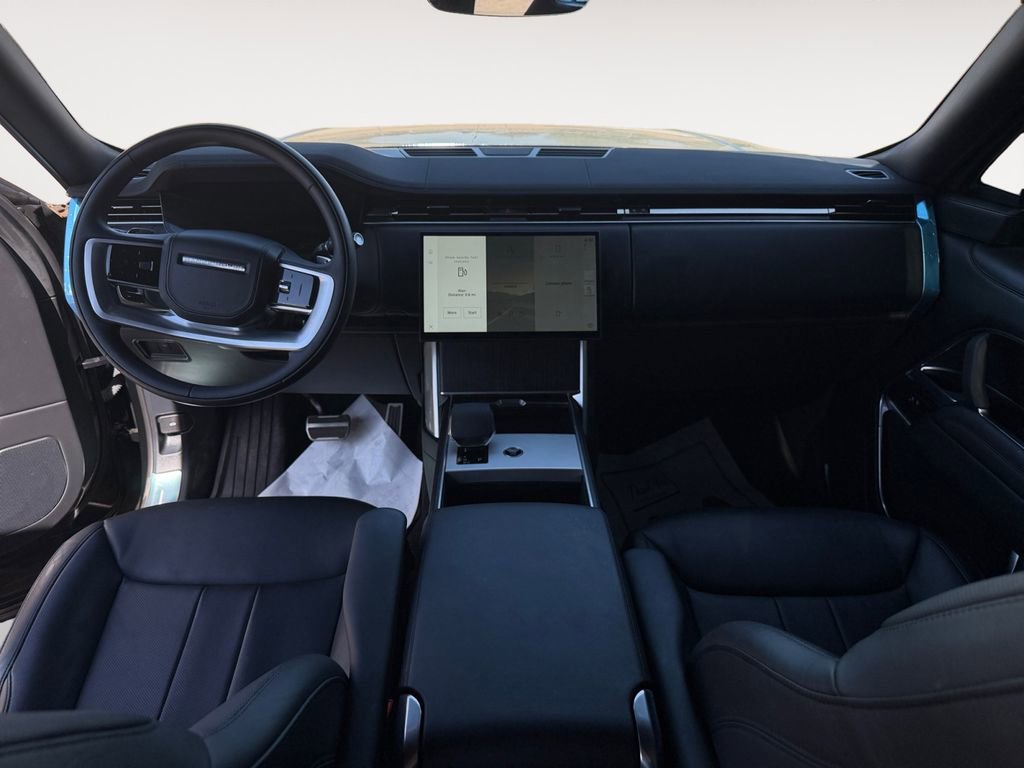 Used 2025 Land Rover Range Rover Long Wheelbase SE image 21