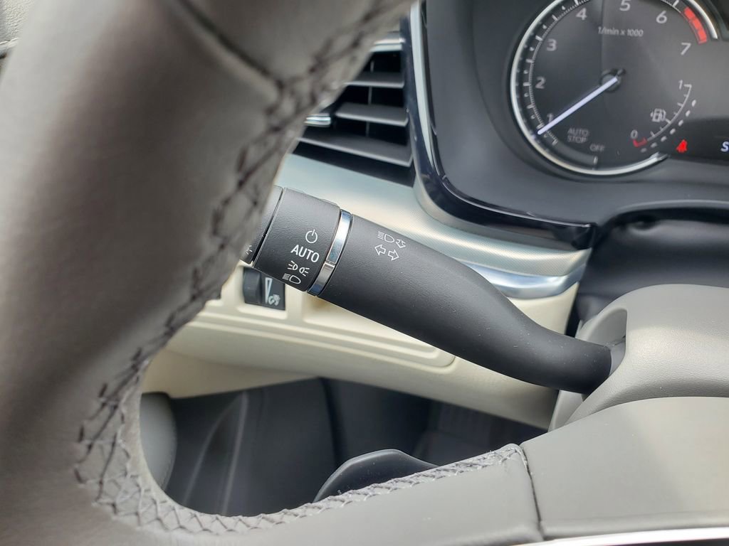 Used 2023 Cadillac XT5 Premium Luxury w/ LPO, Floor Liner Package image 21