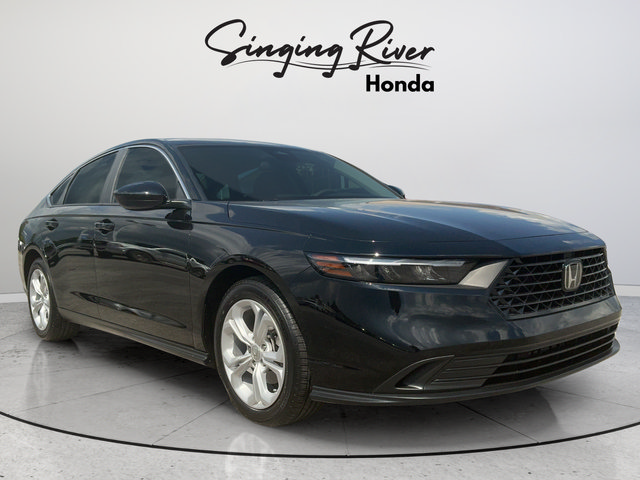 Used 2025 Honda Accord LX image 1