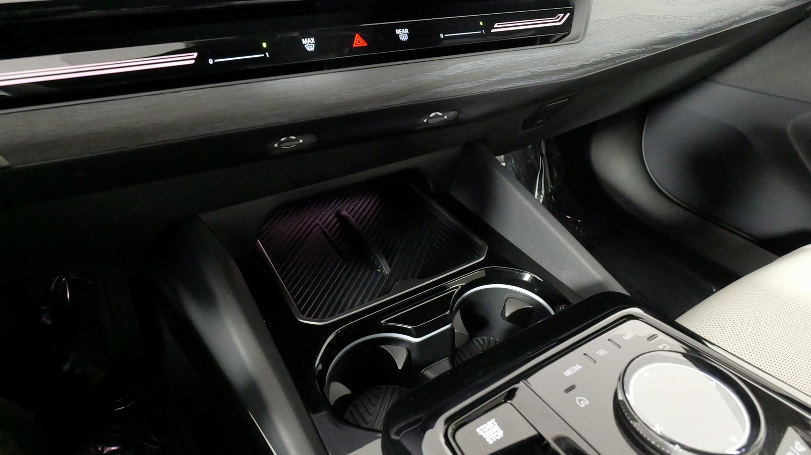 Used 2024 BMW 530i xDrive image 60