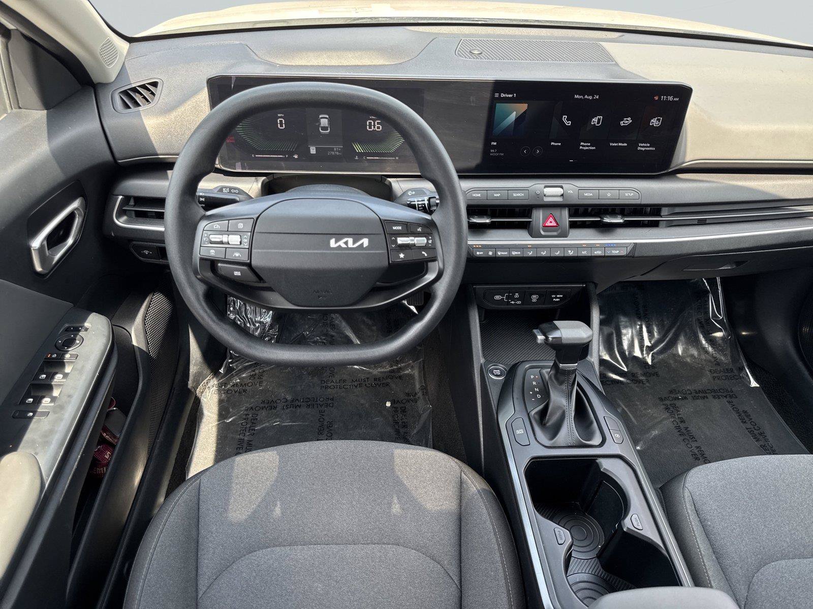 Used 2025 Kia K4 FWD image 14