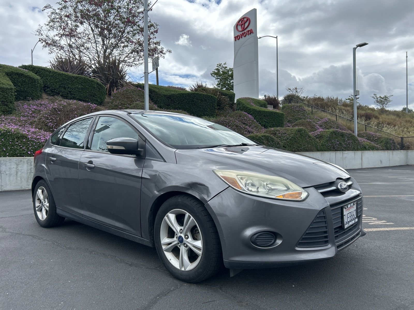Used 2014 Ford Focus SE image 1