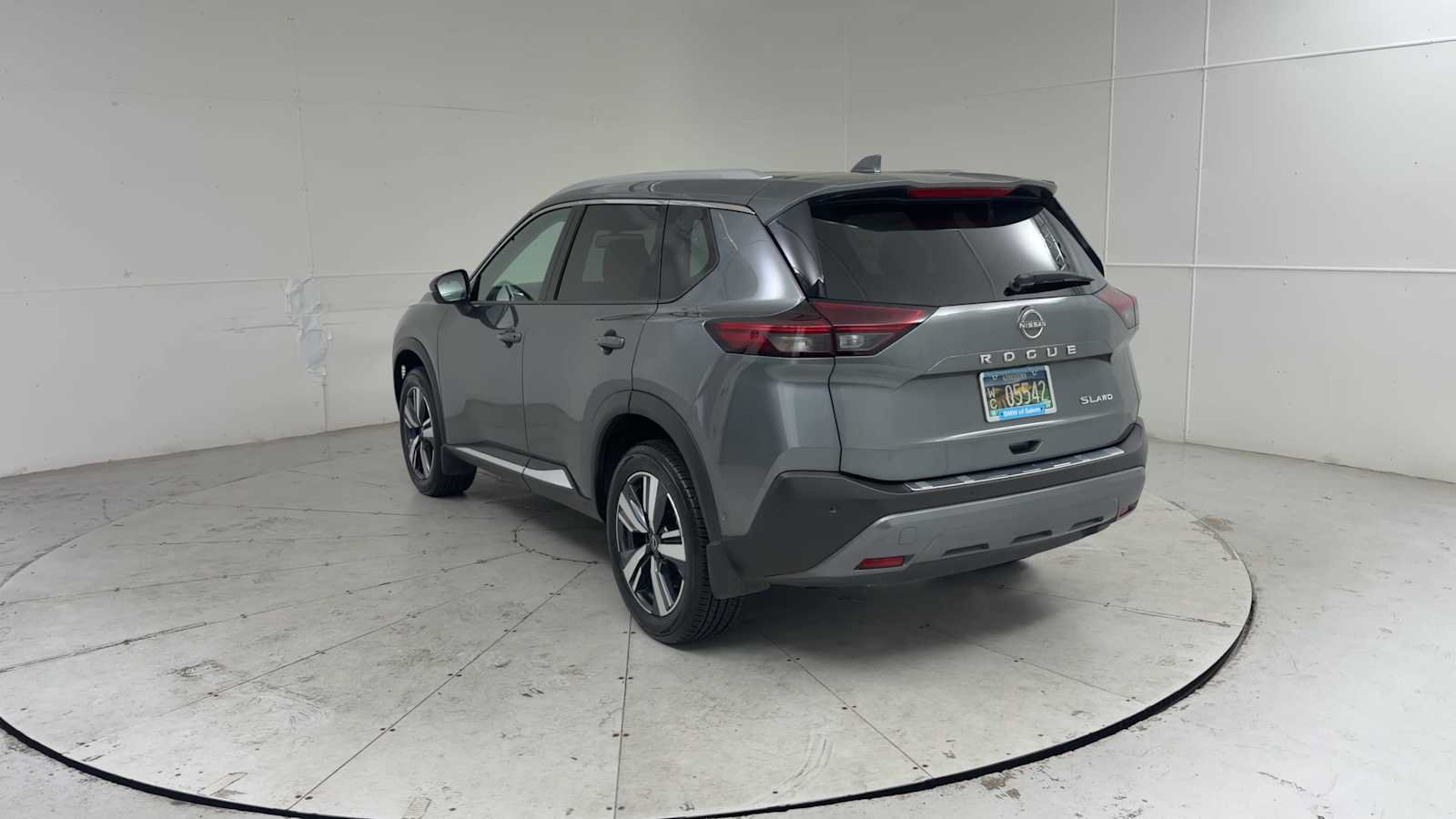 Used 2023 Nissan Rogue SL w/ SL Premium Package AWD/4WD image 4
