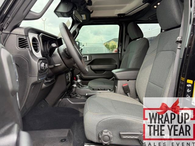 Used 2024 Jeep Wrangler Unlimited w/ Convenience Group image 13