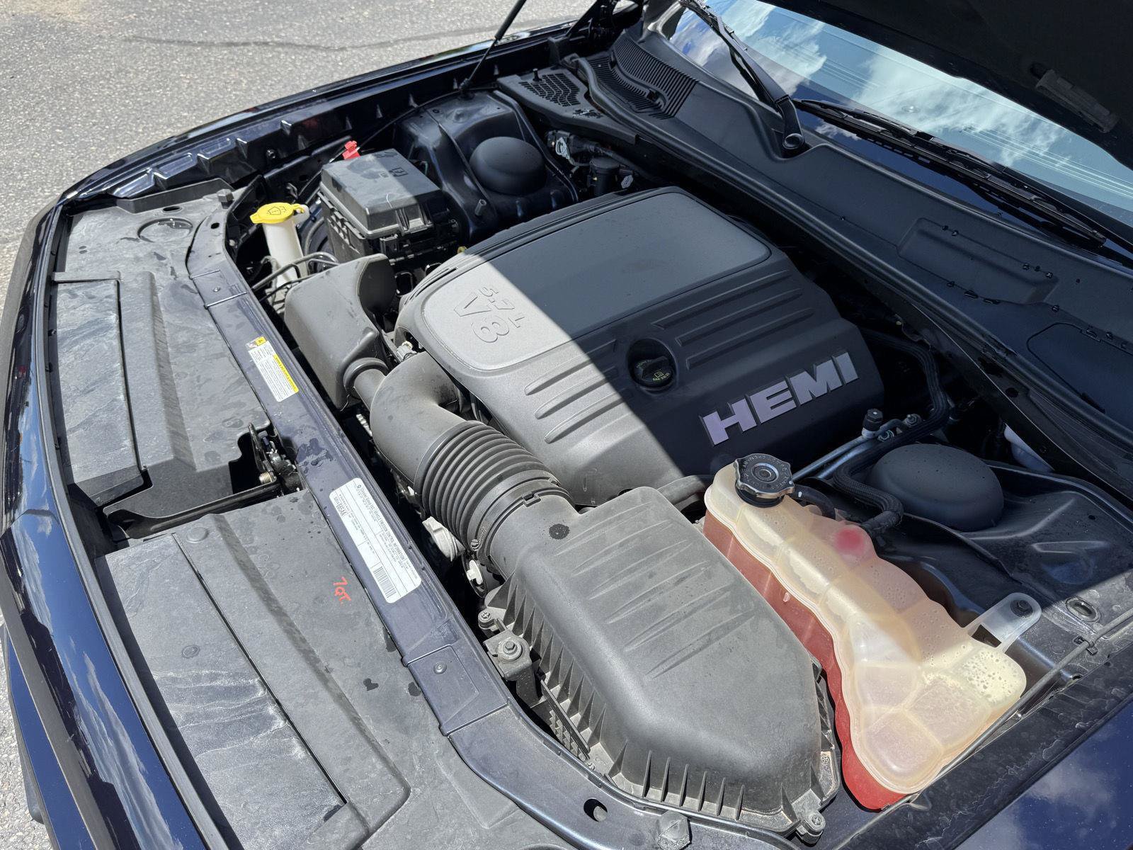 Used 2012 Dodge Challenger R/T RWD image 12