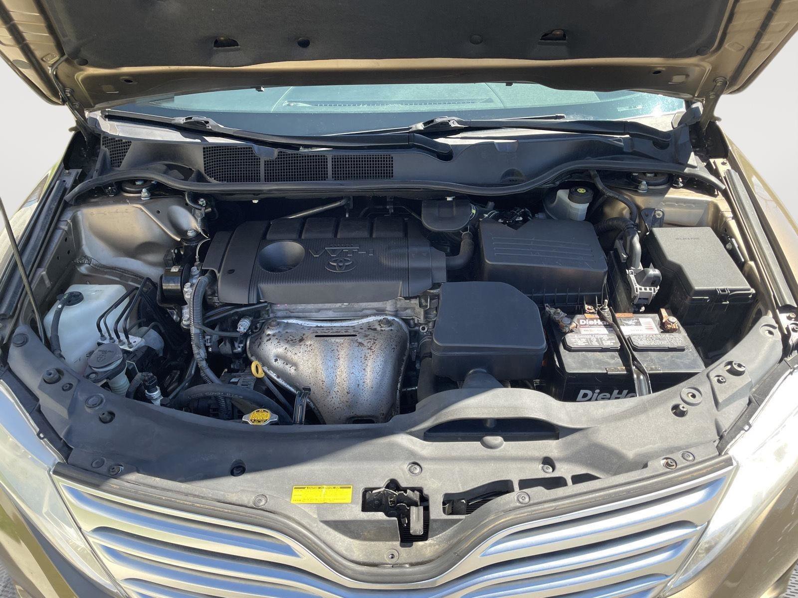 Used 2012 Toyota Venza LE FWD image 22