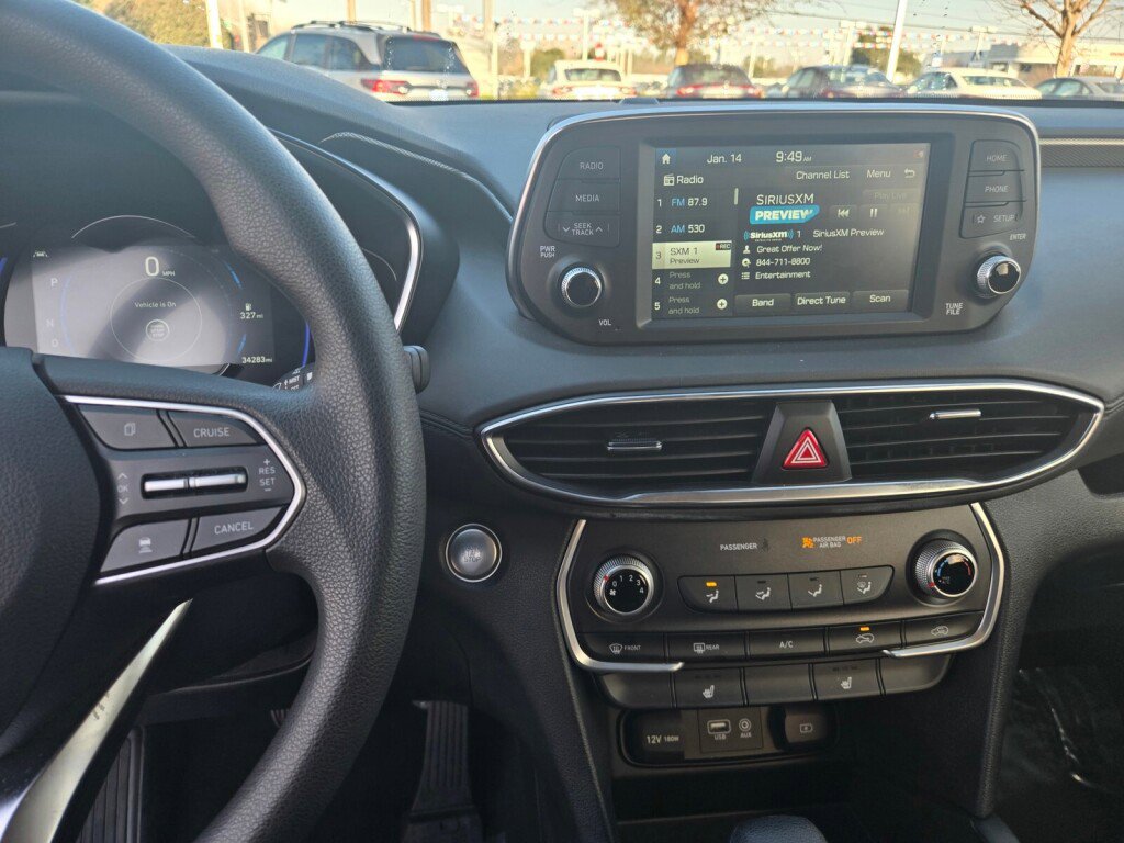 Used 2020 Hyundai Santa Fe SEL image 14