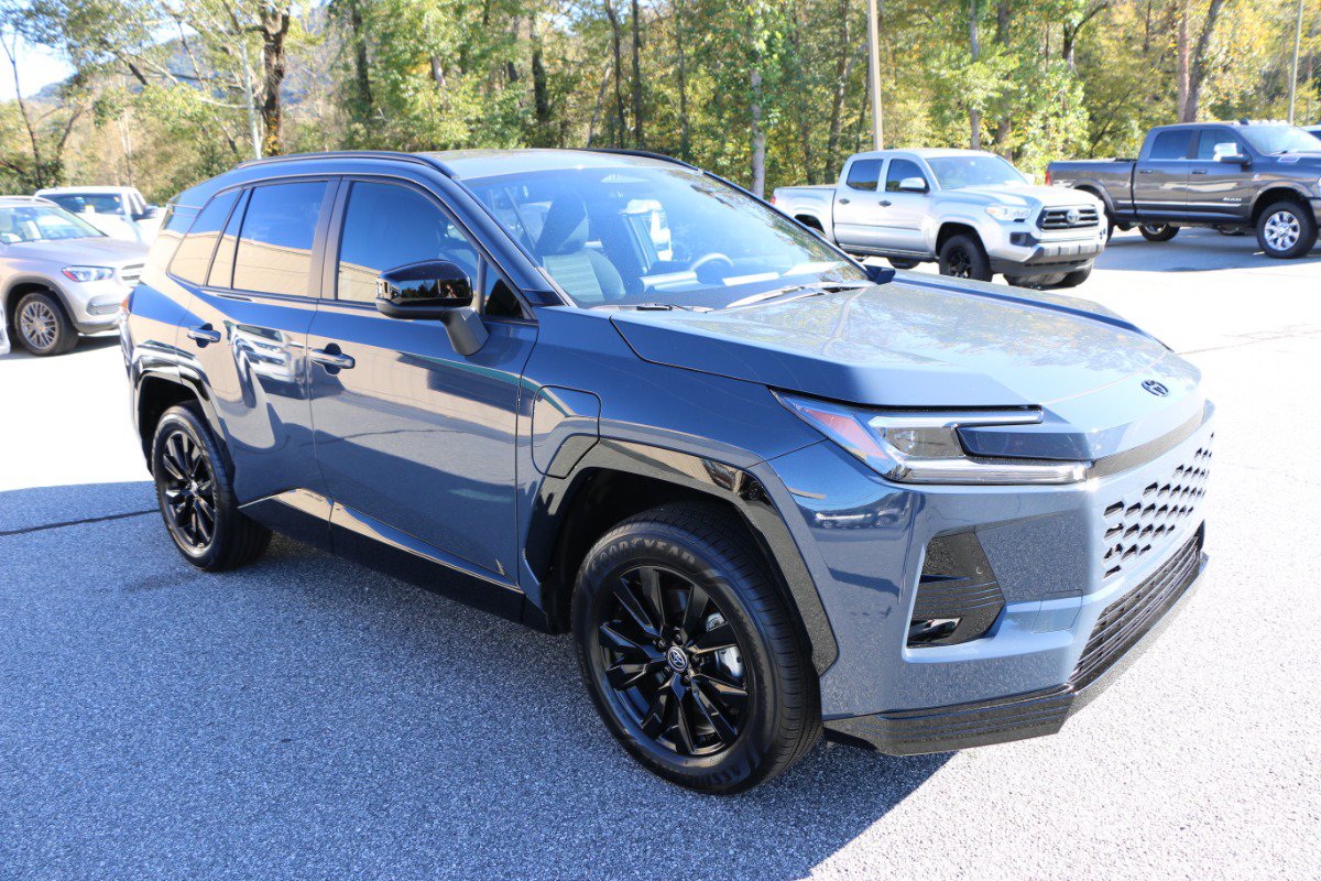 Used 2026 Toyota RAV4 SE w/ Weather Package AWD/4WD image 10