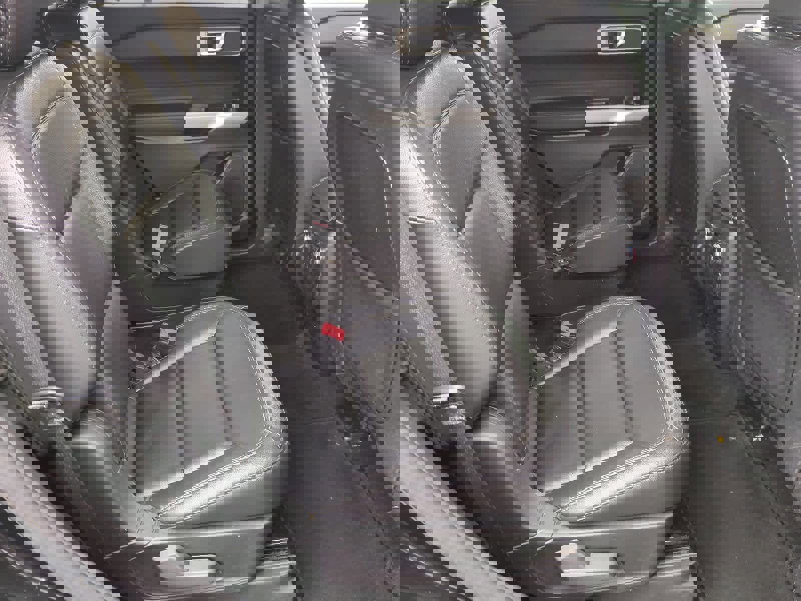 Used 2020 Ford Explorer XLT w/ Equipment Group 202A image 20