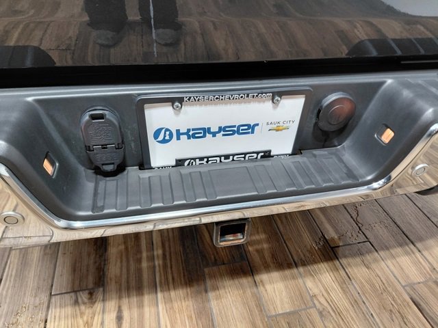 Certified 2020 GMC Canyon SLT w/ Driver Alert Package image 23