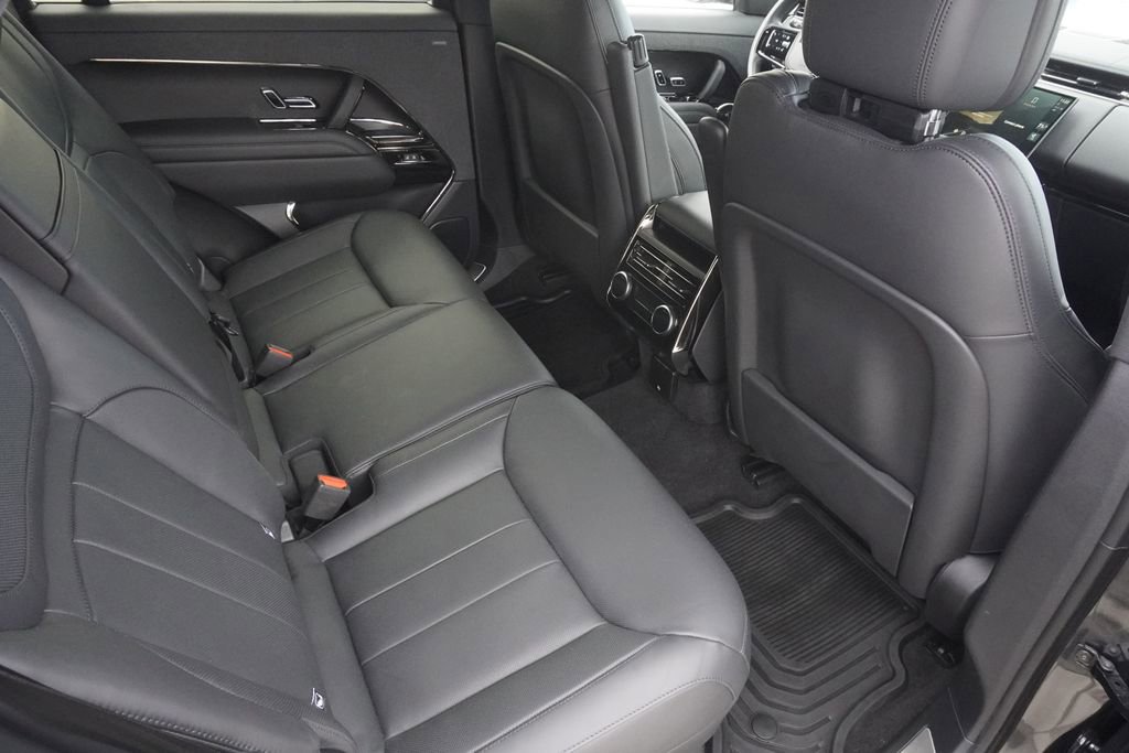 Used 2024 Land Rover Range Rover Sport Dynamic SE image 26