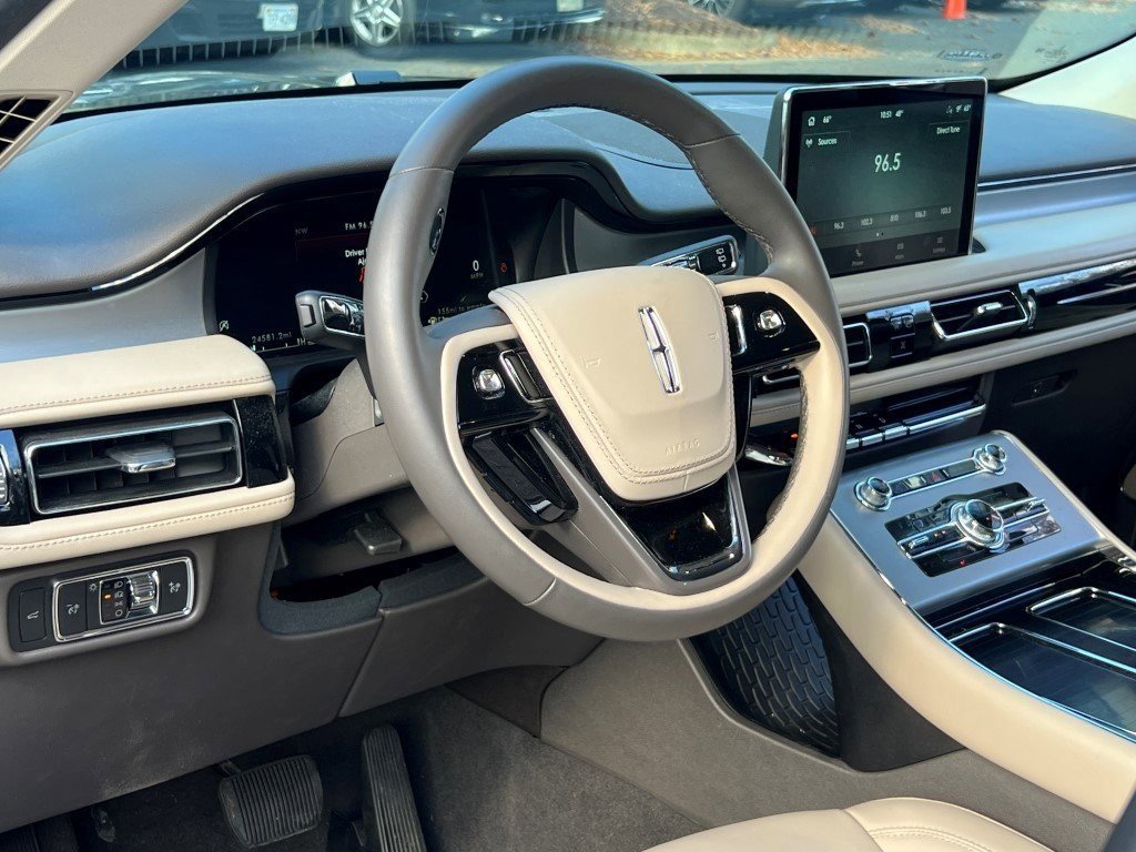 Certified 2023 Lincoln Aviator AWD w/ Elements Package image 21