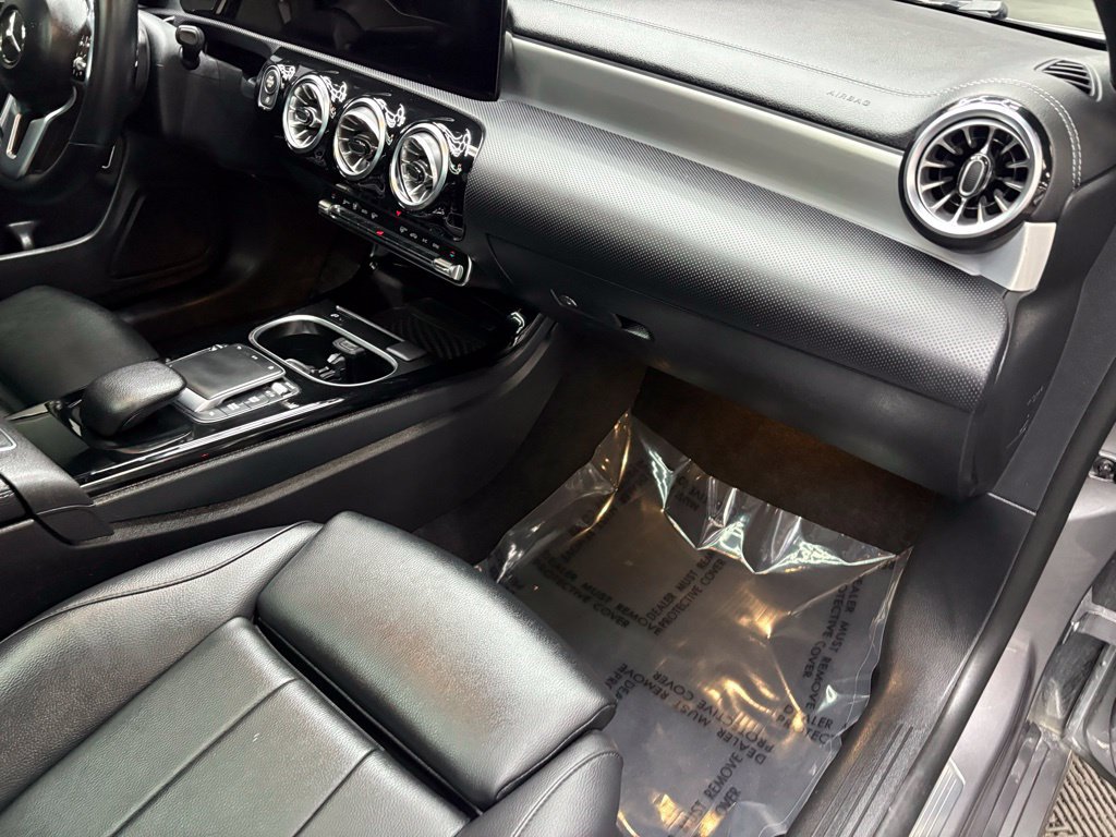 Used 2023 Mercedes-Benz CLA 250 image 55