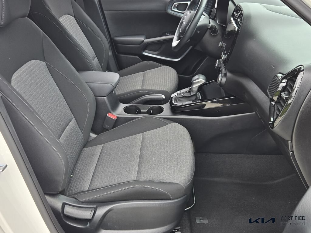 Certified 2024 Kia Soul EX FWD image 17