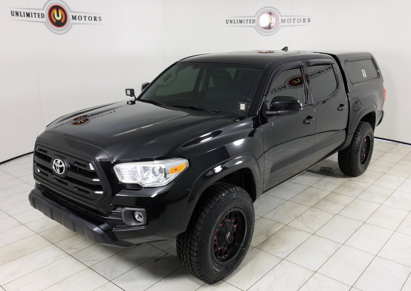 Used 2017 Toyota Tacoma SR image 35