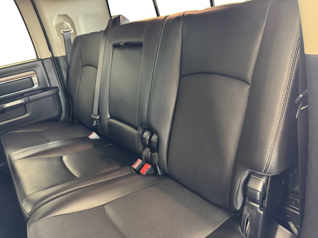 Used 2014 RAM 2500 Laramie w/ Black Appearance Group AWD/4WD image 16