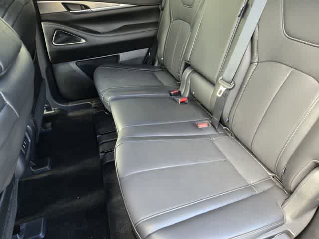 Certified 2026 INFINITI QX60 Luxe w/ Cargo Package FWD image 13