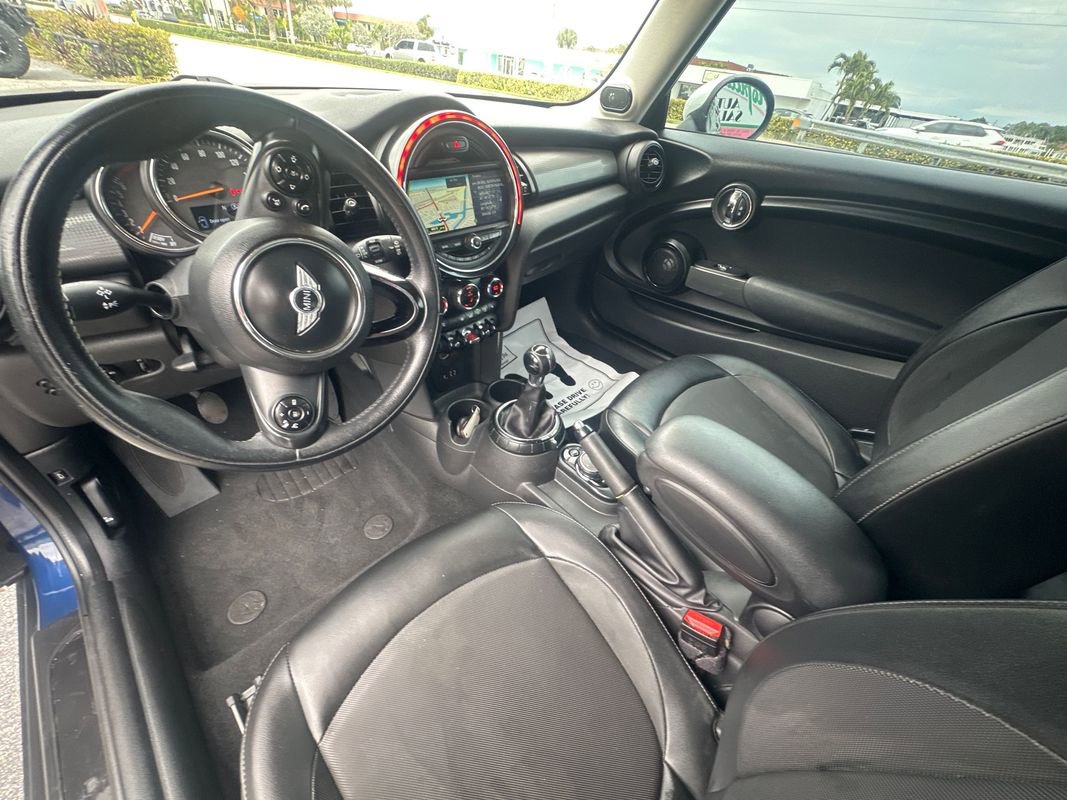 Used 2015 MINI Cooper 2-Door Hardtop image 13