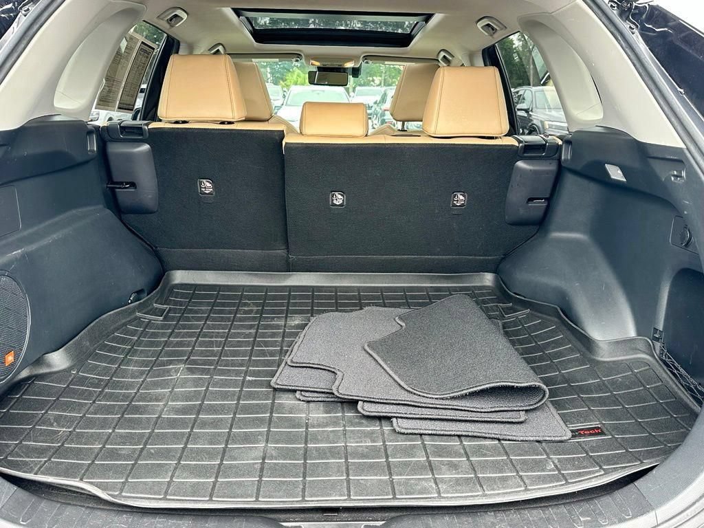 Used 2019 Toyota RAV4 Limited w/ Advanced Technology Package AWD/4WD image 8