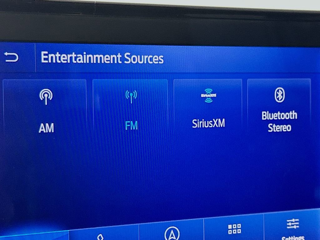 Used 2022 Ford Explorer Limited image 29