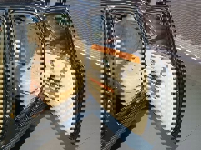 Used 2011 Rolls-Royce Ghost image 14