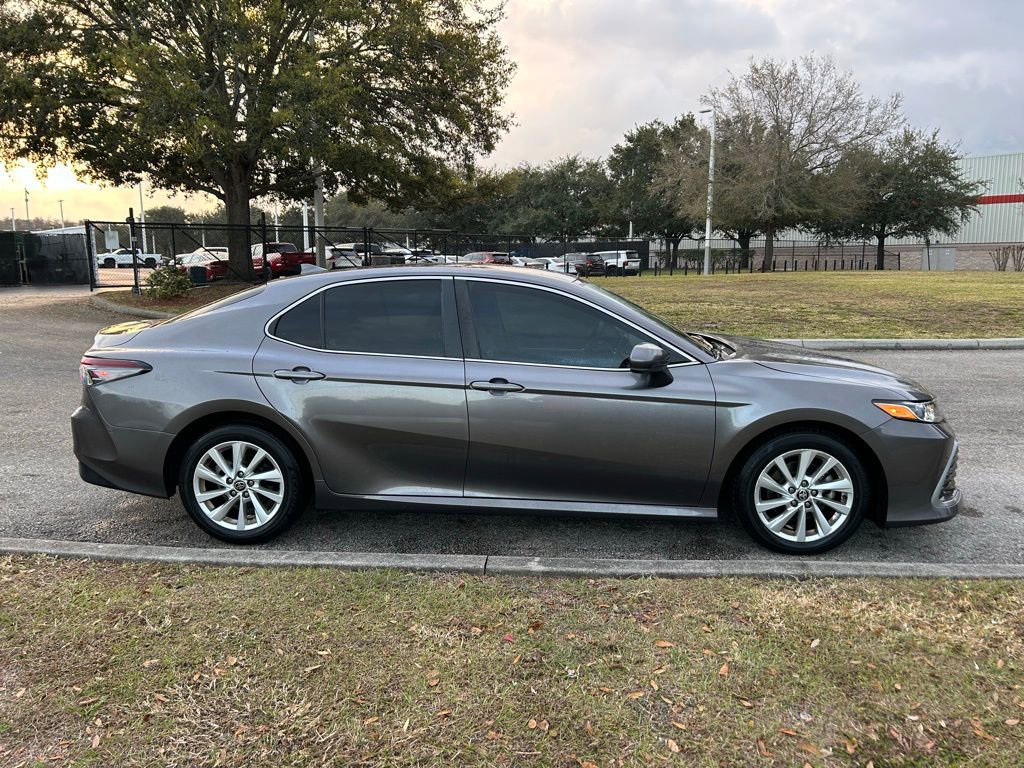 Used 2023 Toyota Camry LE image 6