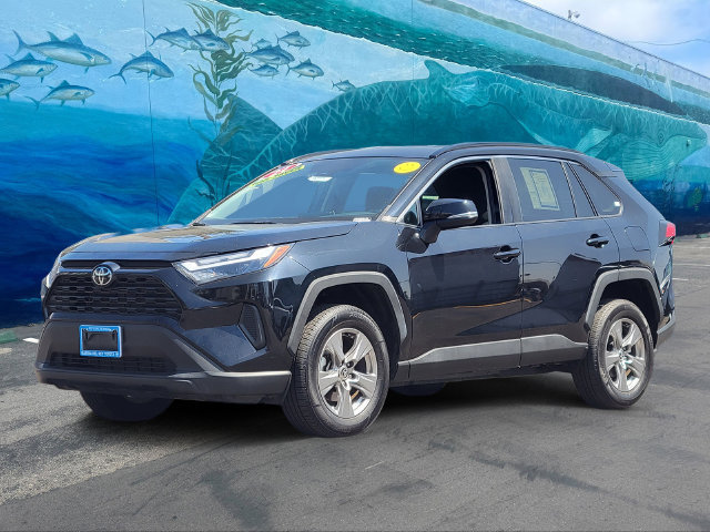 Used 2024 Toyota RAV4 XLE FWD image 3
