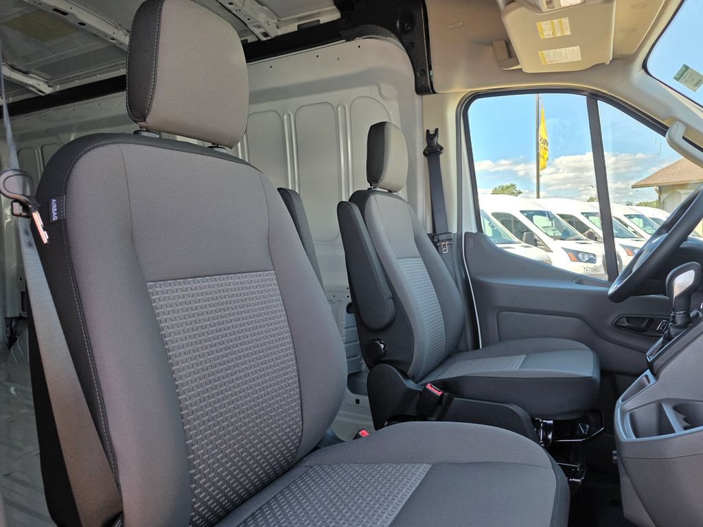 New 2026 Ford Transit 250 148 Medium Roof RWD image 14