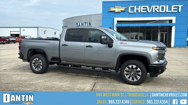 Used 2026 Chevrolet Silverado 2500 Custom w/ Custom Value Package AWD/4WD image 1