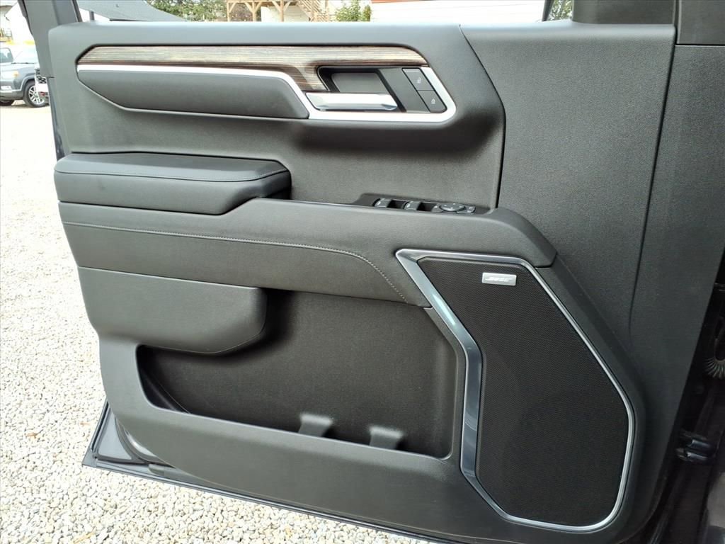 Used 2022 GMC Sierra 1500 Elevation w/ Elevation Premium Package image 30