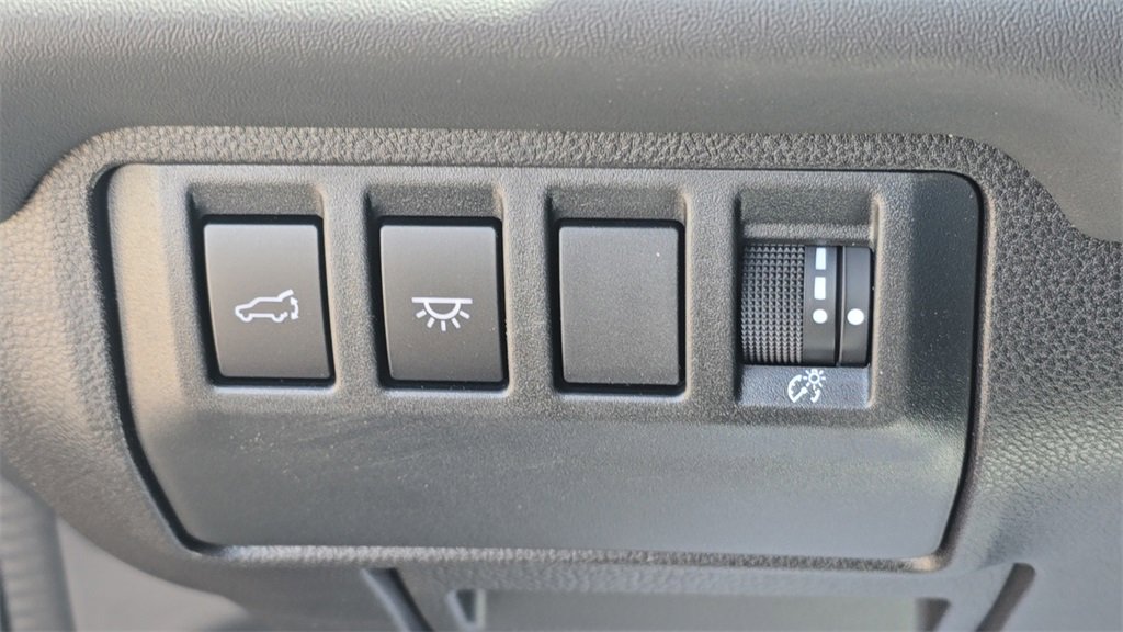 Used 2025 Subaru Ascent Bronze Edition image 30