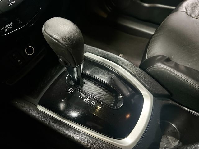 Used 2016 Nissan Rogue SL w/ SL Premium Package image 18