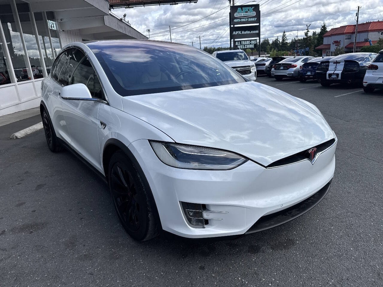 Used 2016 Tesla Model X Performance AWD/4WD image 11
