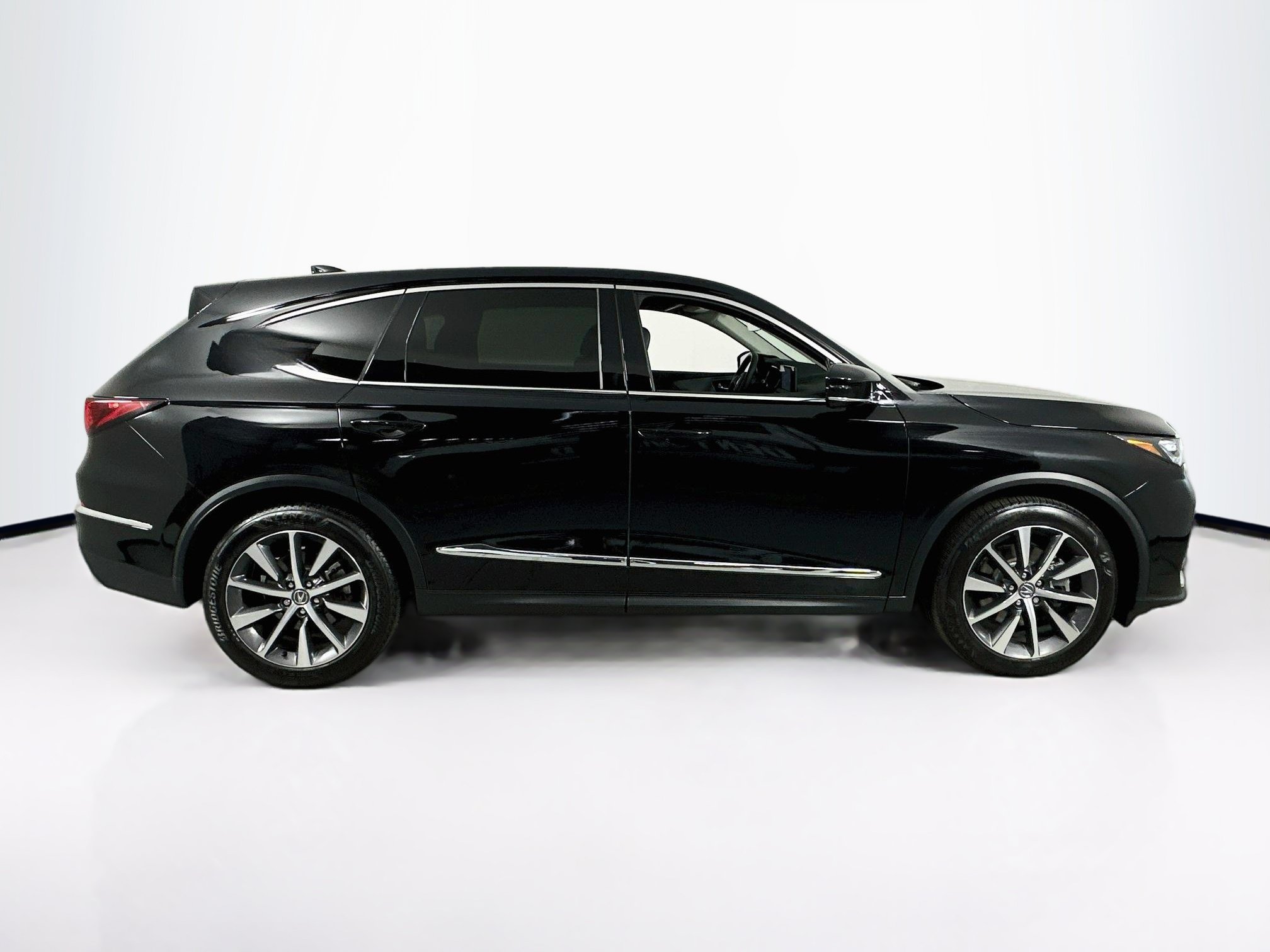 Used 2026 Acura MDX FWD w/ Technology Package image 4
