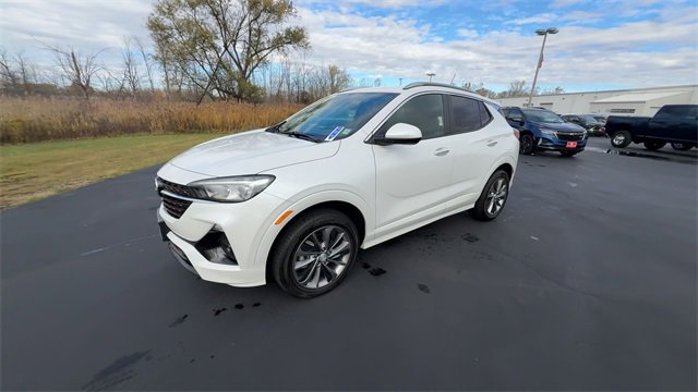 Used 2022 Buick Encore GX Select w/ Sport Touring Package image 4
