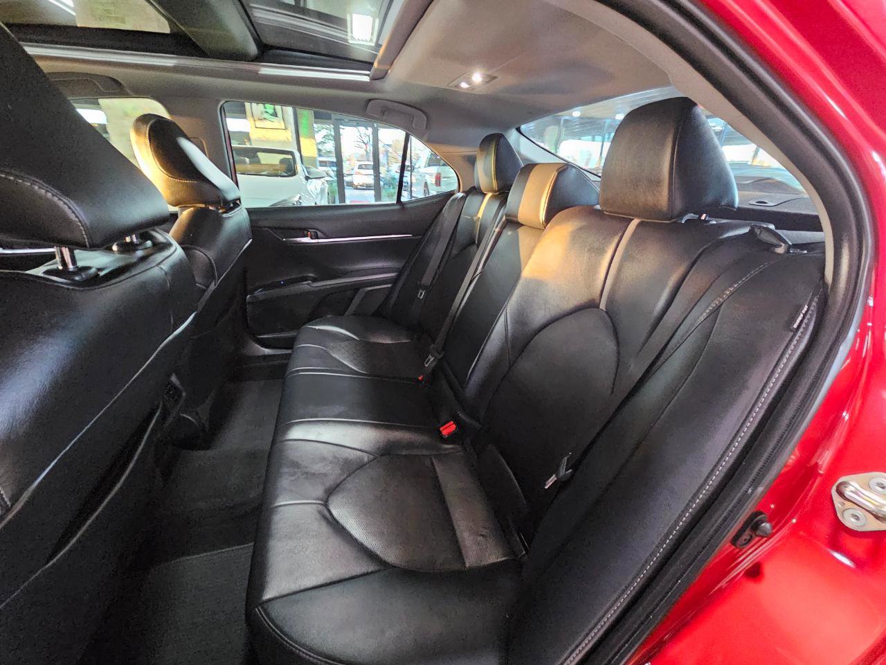 Used 2020 Toyota Camry XSE image 22