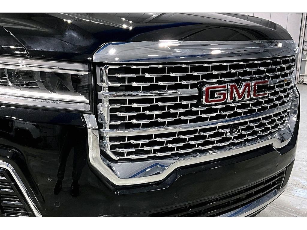 Used 2023 GMC Acadia Denali w/ Denali Ultimate Package AWD/4WD image 33