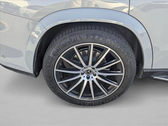 Used 2024 Mercedes-Benz GLS 580 4MATIC image 13