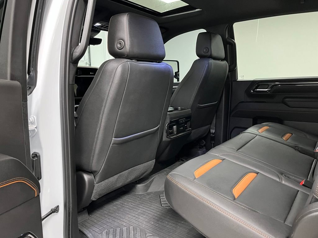 Used 2024 GMC Sierra 3500 AT4 w/ AT4 Premium Plus Package AWD/4WD image 45