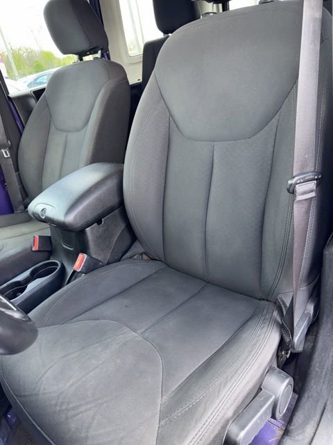 Used 2018 Jeep Wrangler Unlimited Sport S AWD/4WD image 12