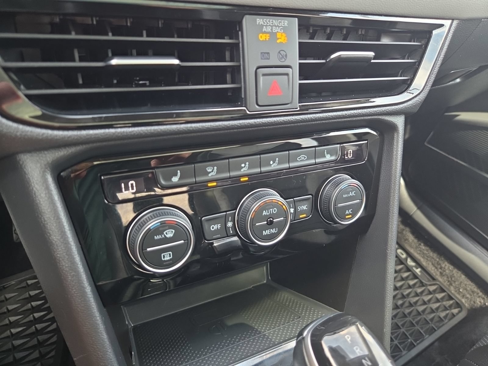 Certified 2023 Volkswagen Taos SEL AWD/4WD image 24