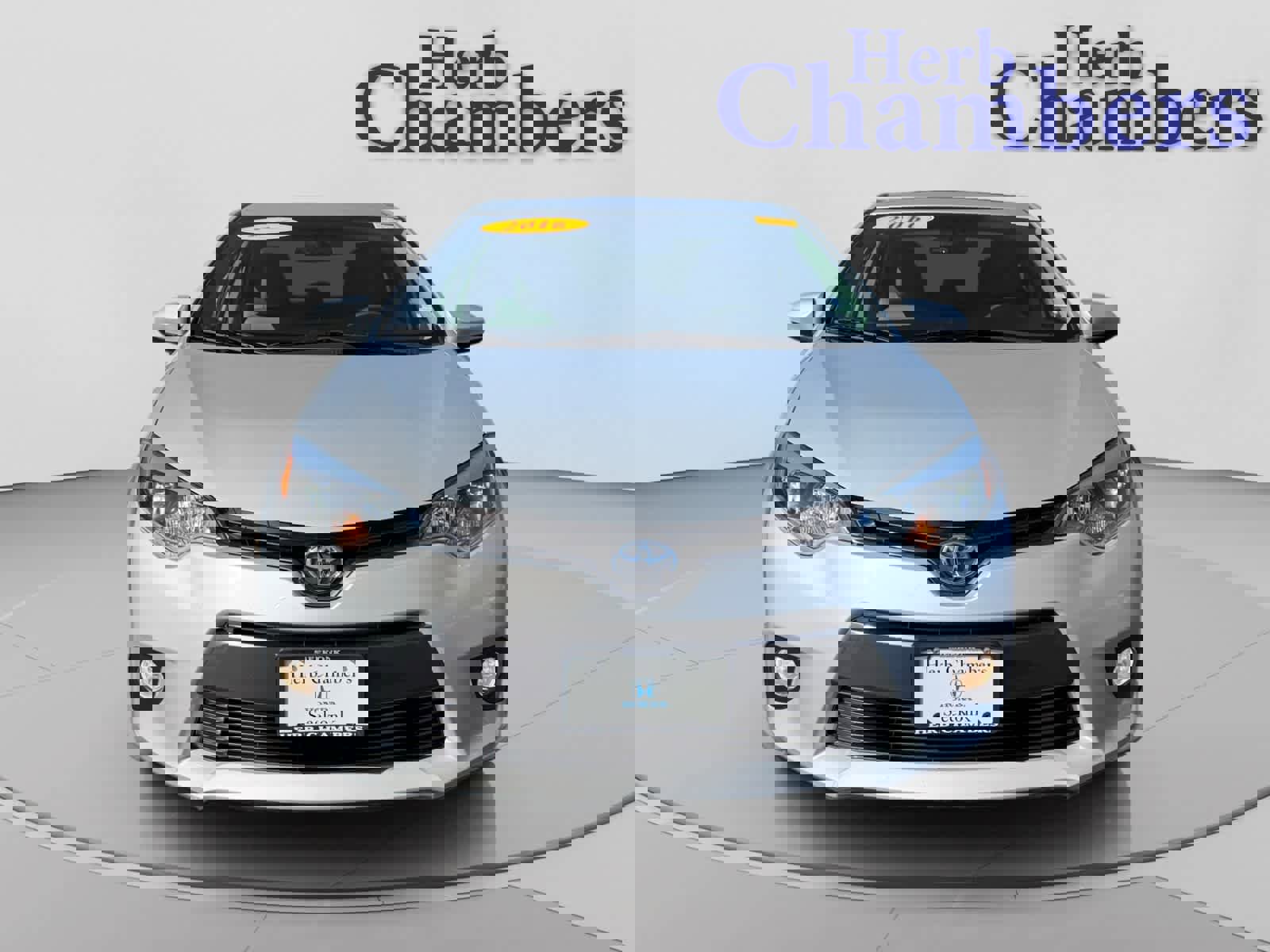 Used 2016 Toyota Corolla LE FWD image 2