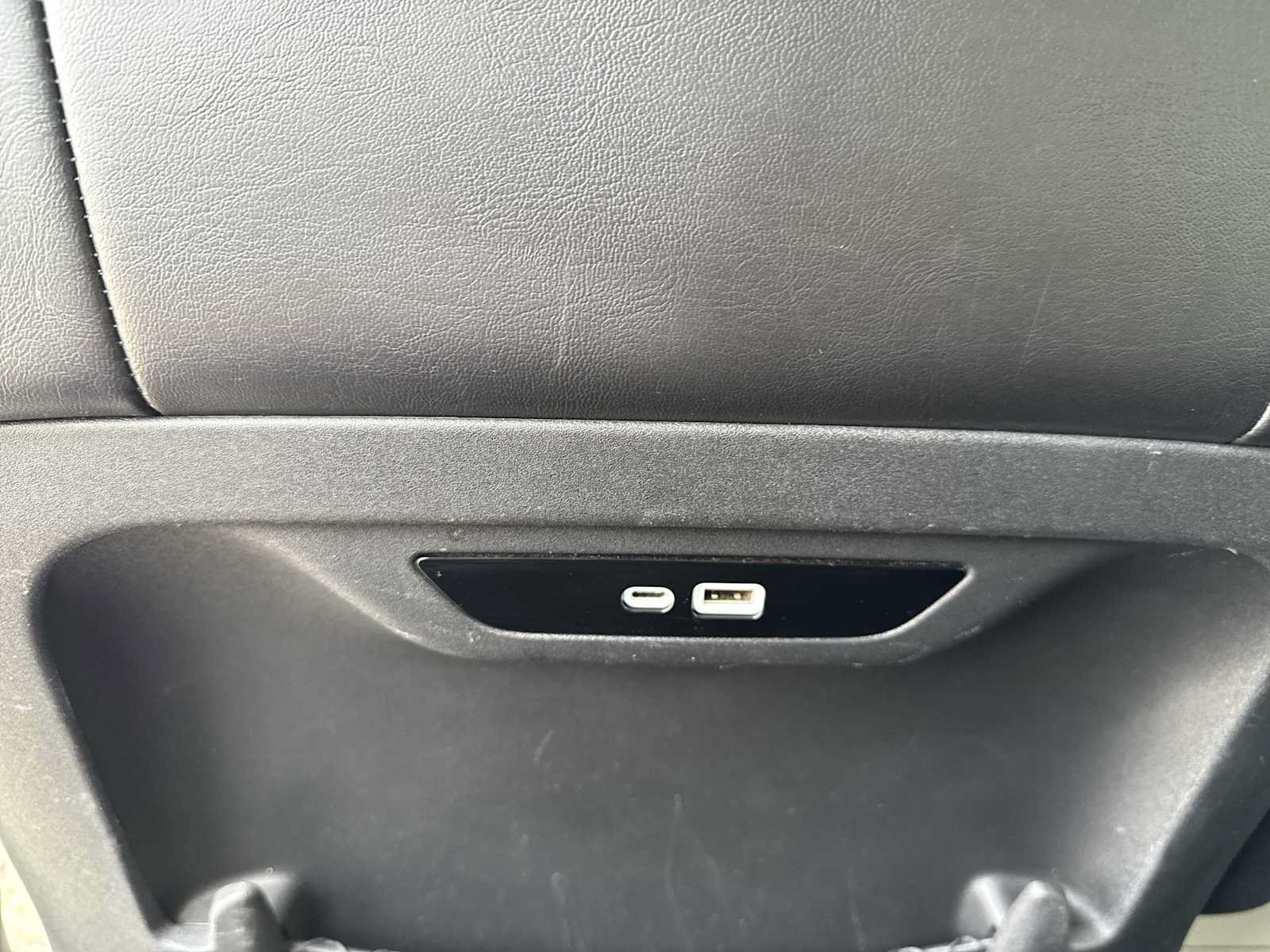 Used 2024 Chrysler Pacifica Touring-L FWD image 26