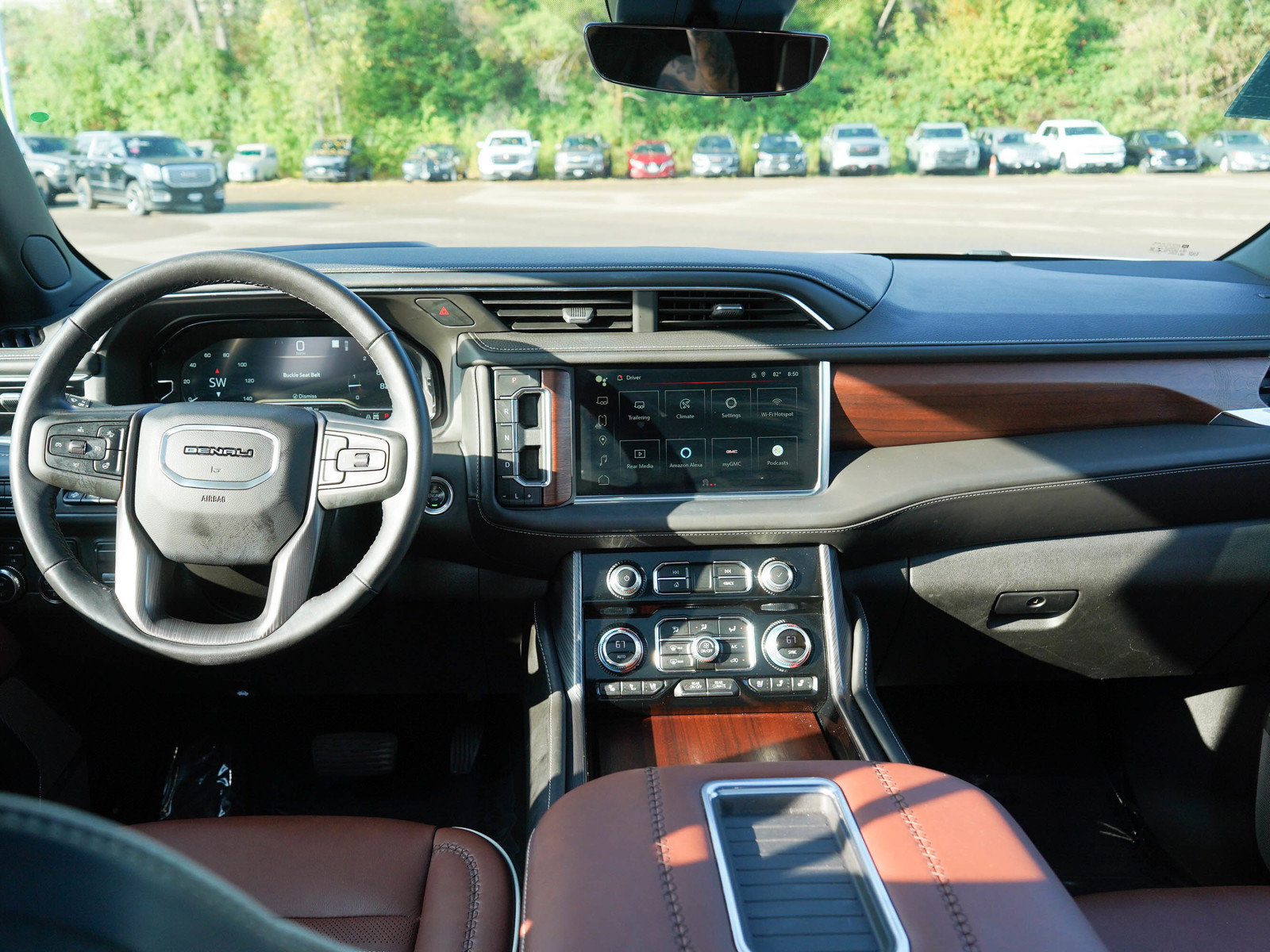 Used 2023 GMC Yukon Denali Ultimate AWD/4WD image 19