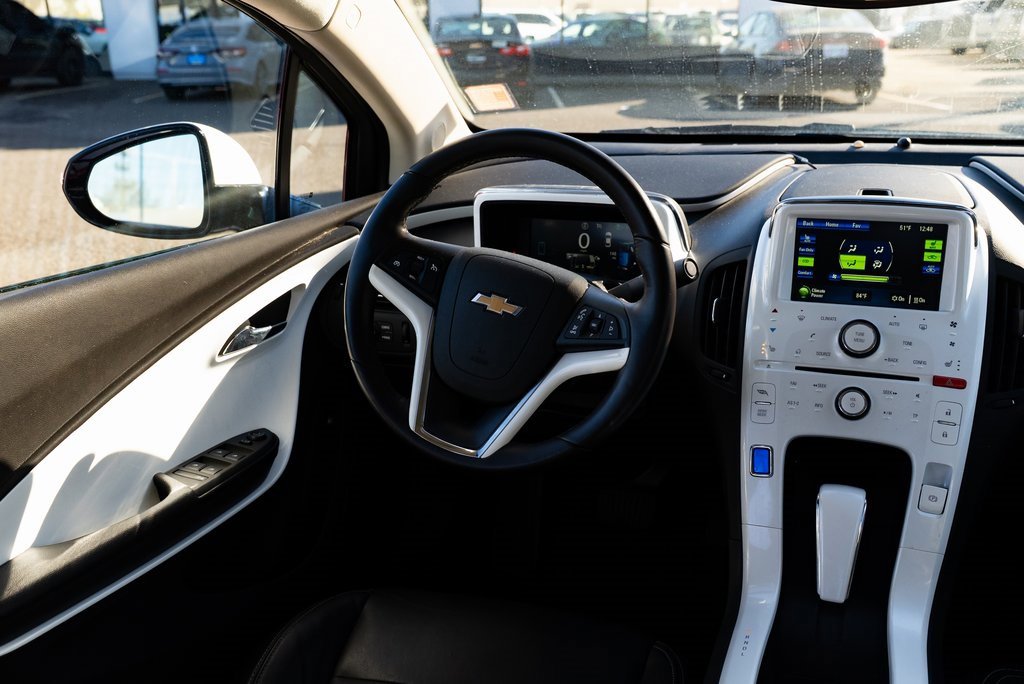 Used 2015 Chevrolet Volt Premium w/ Premium Trim Package image 9