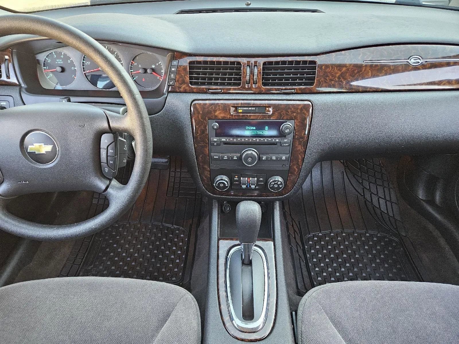 Used 2016 Chevrolet Impala LT image 14